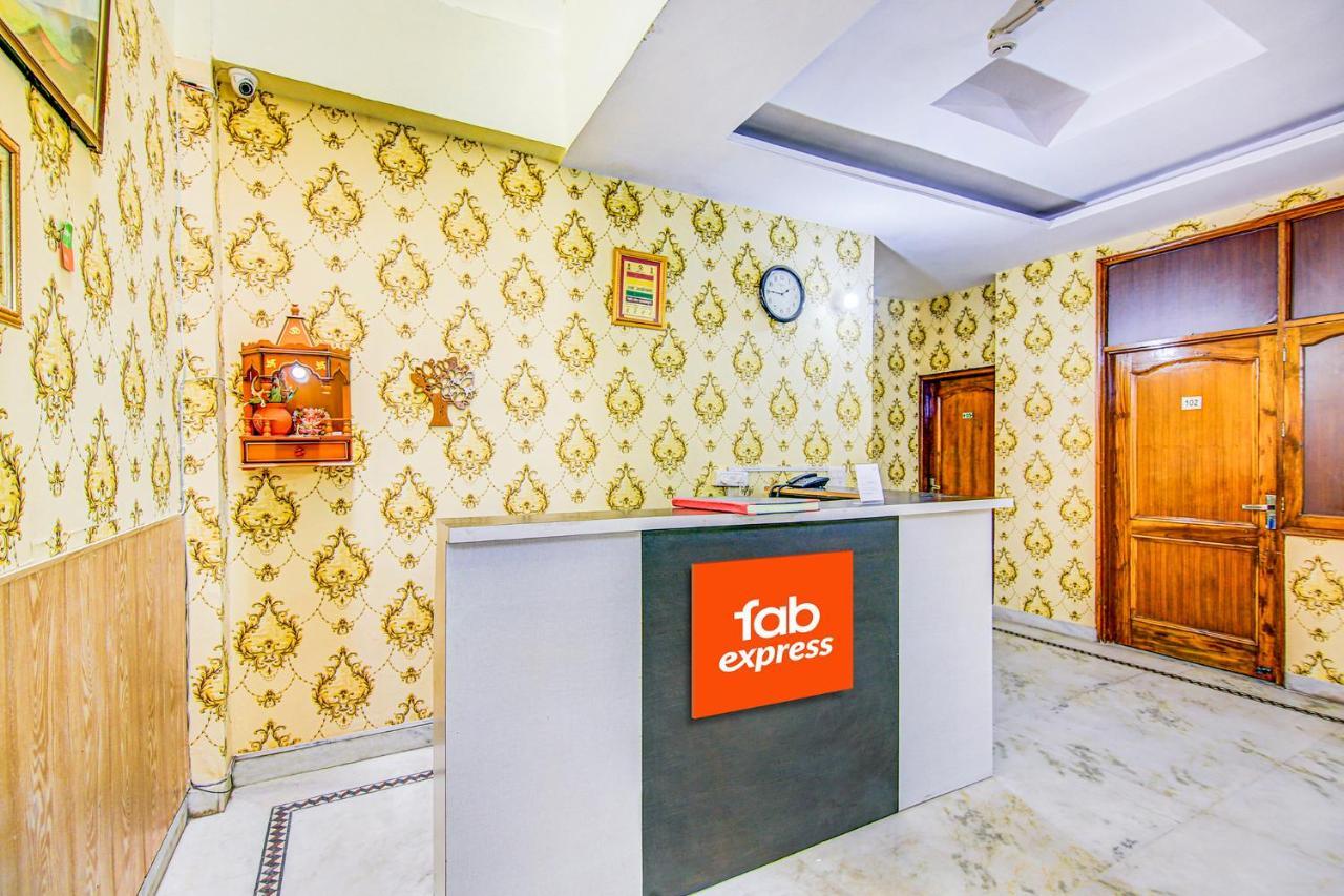 Fabexpress Royal Ashray Hotel Noida Kültér fotó