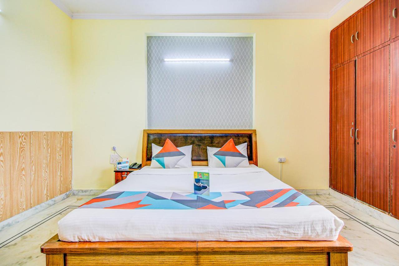 Fabexpress Royal Ashray Hotel Noida Kültér fotó