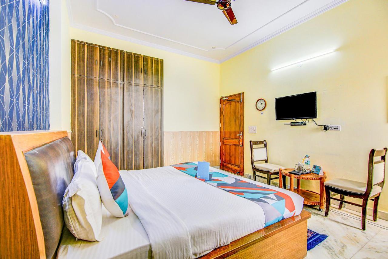 Fabexpress Royal Ashray Hotel Noida Kültér fotó