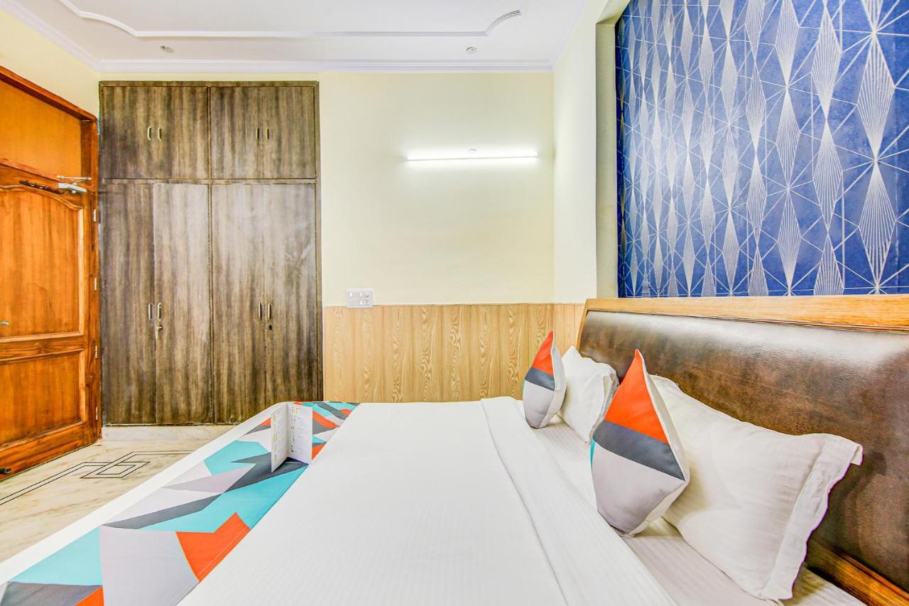 Fabexpress Royal Ashray Hotel Noida Kültér fotó